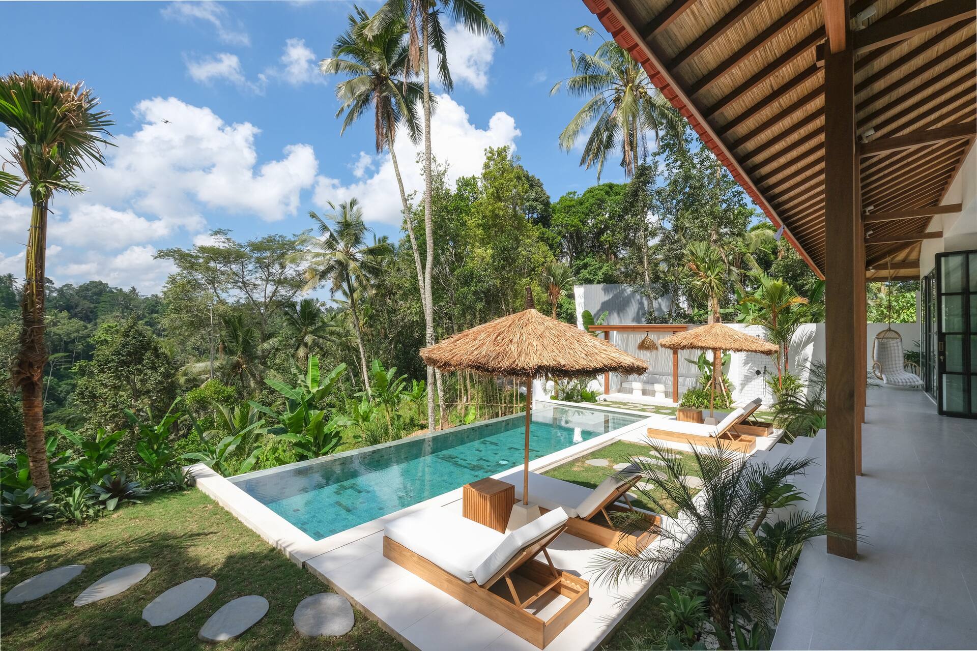 Villa Lestari main exterior view